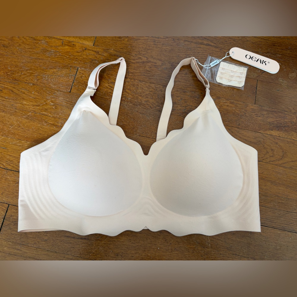 Scalloped Edge Seamless Nude Bra - Oeak